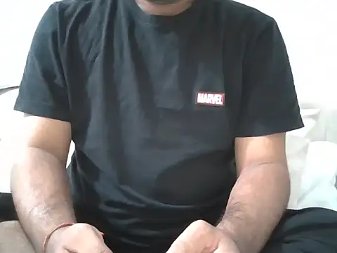 Snapshot of aarav_013 chatting on 09.20.25 aarav 013 online show from 09.20.25