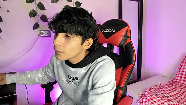 axel rousse2 online show from 11.24.25