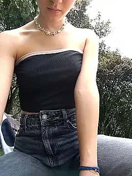 LuaBusch online show from 04.25.26