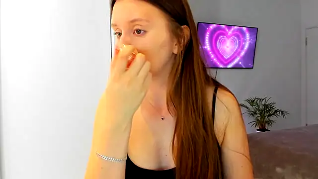 BeatriceAddams online show from 09.10.25