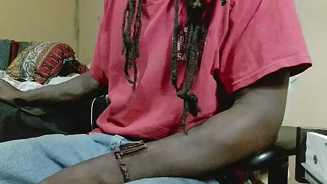 EYEzIAM online show from 04.16.26