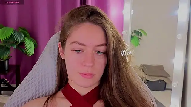 Agnes Wells online show from 06.10.26