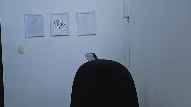 Penelophe01 online show from 02.18.26