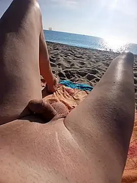 Snapshot of kellyts29 chatting on 09.19.25 kellyts29 online show from 09.19.25