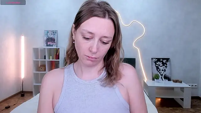 evashiny  online show from 12.02.25