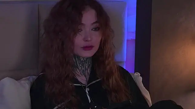 Snapshot of AriWild chatting on 02.27.26 AriWild online show from 02.27.26