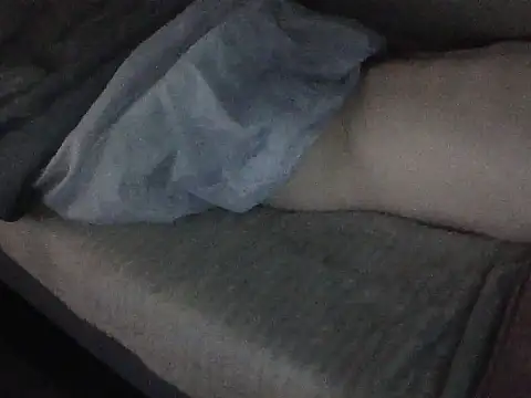 Snapshot of Wojtek150398 chatting on 10.27.25 Wojtek150398 online show from 10.27.25