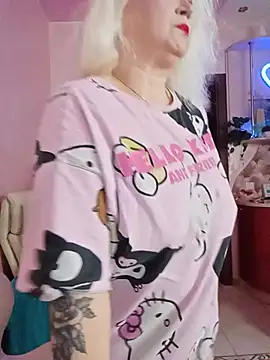 SquirtMilf00 online show from 07.27.26