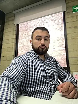 Snapshot of DoctorArabe3 chatting on 10.14.25 DoctorArabe3 online show from 10.14.25