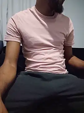Snapshot of mojaymort chatting on 05.18.26 mojaymort online show from 05.18.26