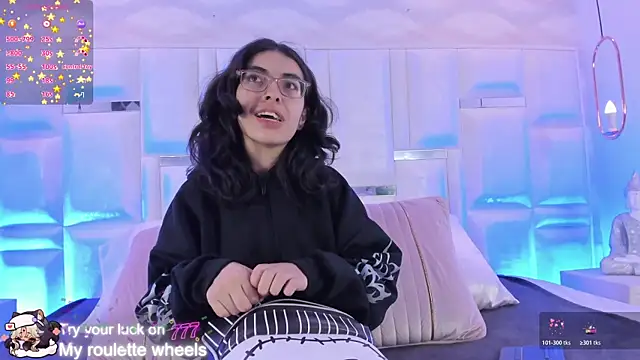 Im Molly Angel online show from 02.24.26