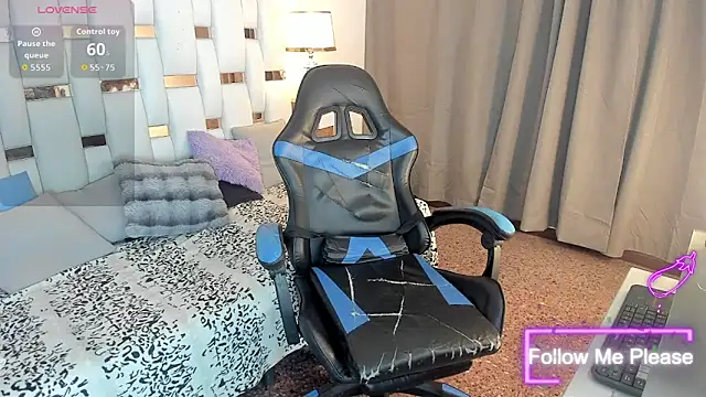 Snapshot of nextboywell1 chatting on 03.17.26 nextboywell1 online show from 03.17.26