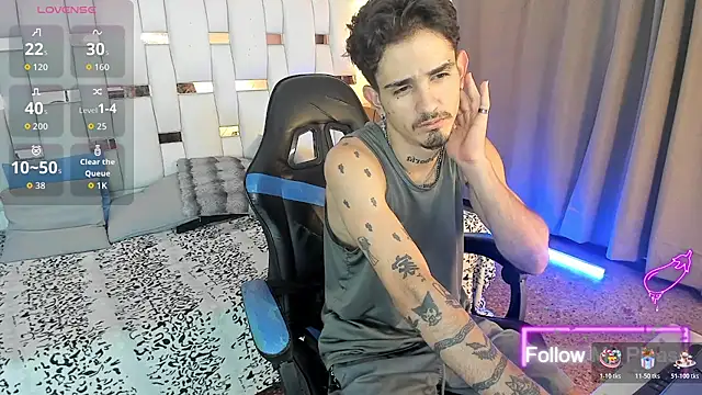 Snapshot of nextboywell1 chatting on 03.18.26 nextboywell1 online show from 03.18.26