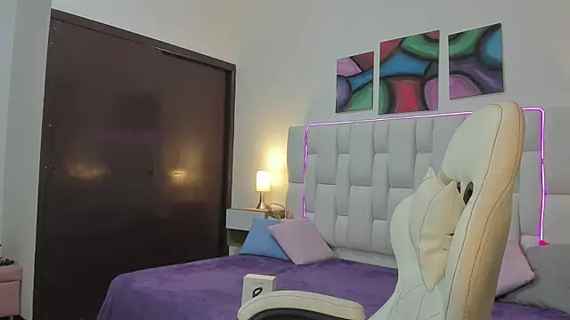 Snapshot of nextboywell1 chatting on 04.08.26 nextboywell1 online show from 04.08.26