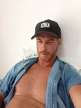 Snapshot of Loiroatv36 chatting on 02.23.26 Loiroatv36 online show from 02.23.26