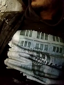 Snapshot of ParousFlow chatting on 10.19.25 ParousFlow online show from 10.19.25