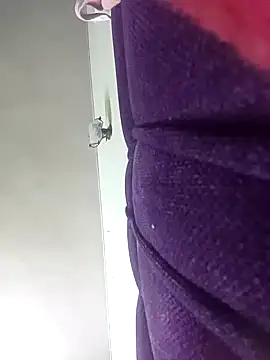 Snapshot of modysalpoy chatting on 12.21.25 modysalpoy online show from 12.21.25