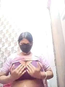 Snapshot of varnika chatting on 12.13.25 varnika online show from 12.13.25