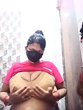 Snapshot of varnika chatting on 02.12.26 varnika online show from 02.12.26