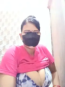 Snapshot of varnika chatting on 05.17.26 varnika online show from 05.17.26