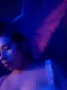 Snapshot of Valenn_fernandez chatting on 09.12.25 Valenn fernandez online show from 09.12.25