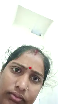 Snapshot of Guriya0076 chatting on 05.02.26 Guriya0076 online show from 05.02.26