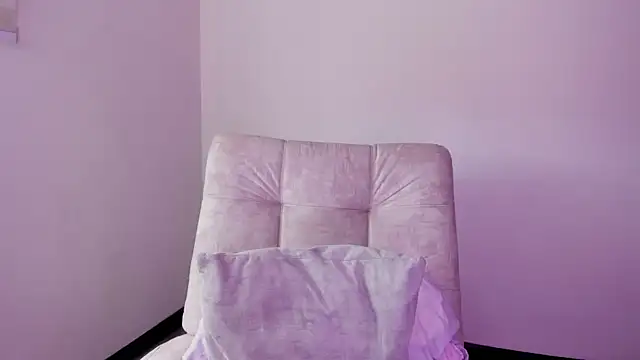 Arianna Jannes online show from 11.23.25