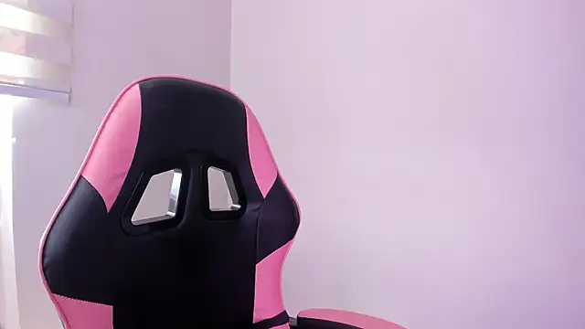 Arianna Jannes online show from 03.07.26