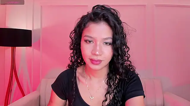 Snapshot of SophieHouston_ chatting on 09.10.25 SophieHouston  online show from 09.10.25
