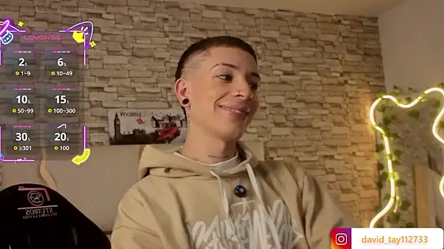 Snapshot of boyfox_tay chatting on 02.05.26 boyfox tay online show from 02.05.26