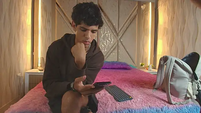 Hotcouple 222 online show from 03.03.26