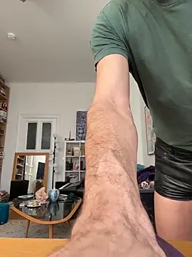 Snapshot of SexyLeon8 chatting on 03.03.26 SexyLeon8 online show from 03.03.26