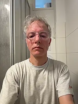 SexyLeon8 online show from 03.13.26