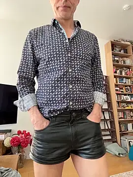 SexyLeon8 online show from 03.16.26