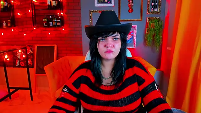 MaryHarrys online show from 10.31.25