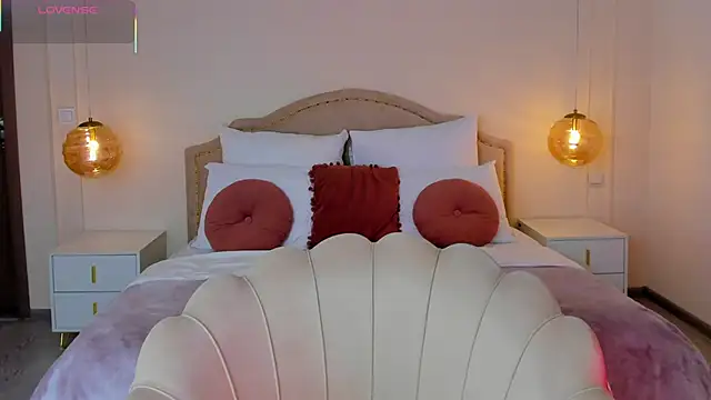 MilaMour online show from 02.06.26