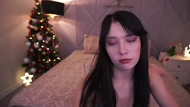 LiviaShy online show from 12.14.25