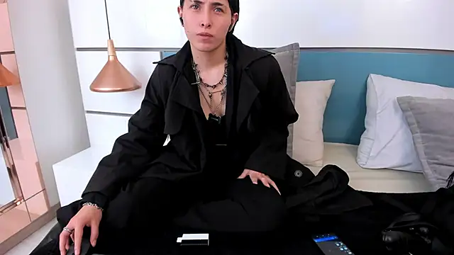 Ashkoreh online show from 03.17.26