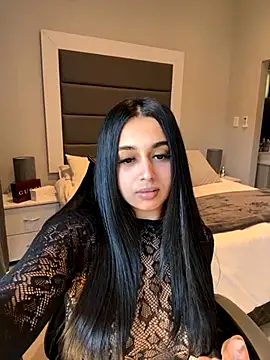 LilMisIndianx online show from 11.09.25