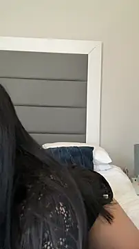 LilMisIndianx online show from 03.18.26