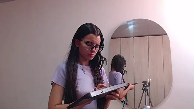 pinky f00x online show from 02.05.26