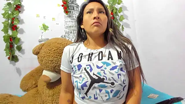 NataliaAndJulliam online show from 12.18.25