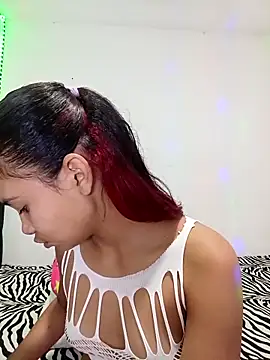 liz7skinny online show from 04.04.26