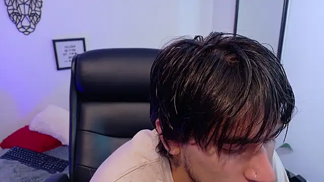 Elian savoy online show from 04.05.26