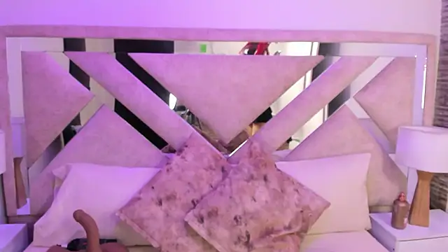 ximena vasquez8 online show from 12.14.25