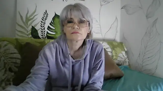 Catty Lady online show from 02.08.26