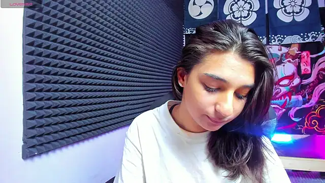 Snapshot of Elfy_Rare_ chatting on 10.14.25 Elfy Rare  online show from 10.14.25