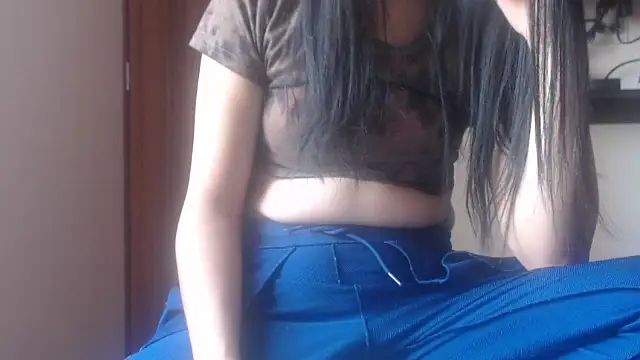 Snapshot of sabrina_v_ chatting on 02.10.26 sabrina v online show from 02.10.26