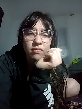 lareinalareinadelanal online show from 09.24.25