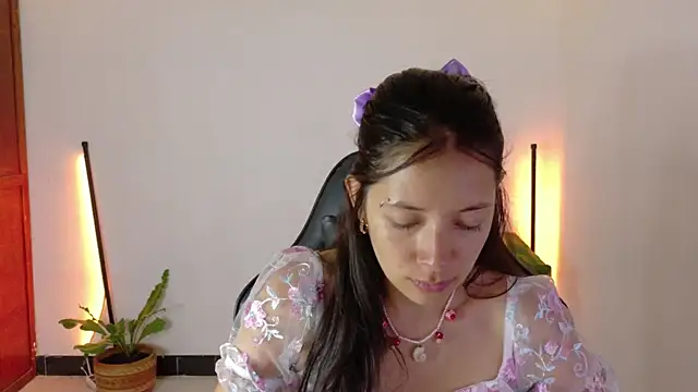 Snapshot of Sarasavage chatting on 01.08.26 Sarasavage online show from 01.08.26